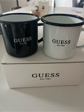 GUESS Black & White Enamel Logo Mug Pair
